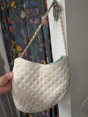 SR2 Quilted Iridescent Shoulder Bag with Chain Strap - White/Cream